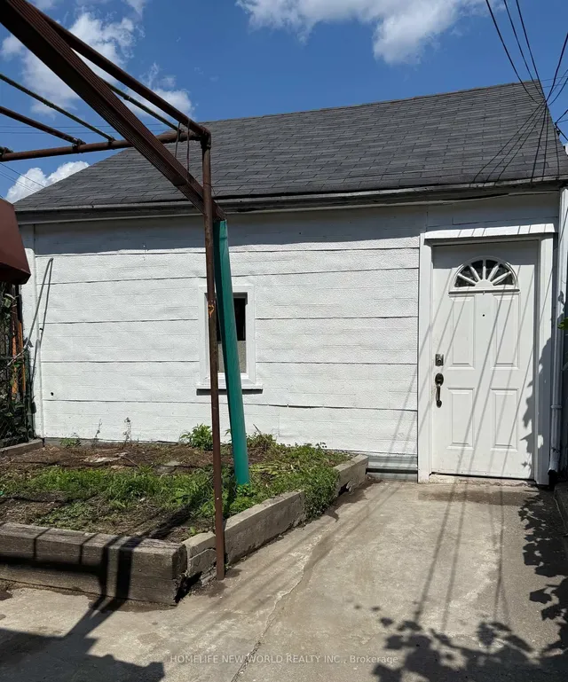 Additional image 41 of 137 Gladstone Ave