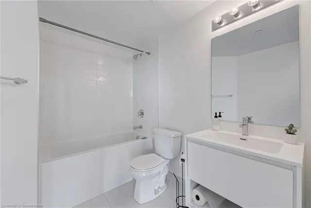 Additional image 19 of 159 Wellesley St Unit 708