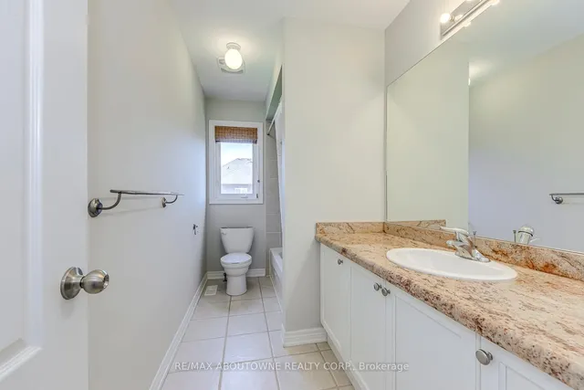 Additional image 29 of 1254 Craigleith Rd