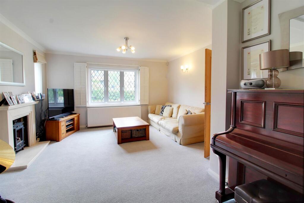 Additional image 11 of Bradmore Way, Brookmans Park