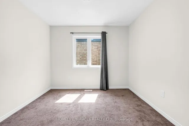 Additional image 38 of 23 Royal Coachman Way