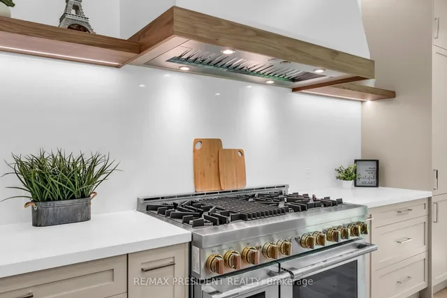 Additional image 16 of 16 Humheller Rd