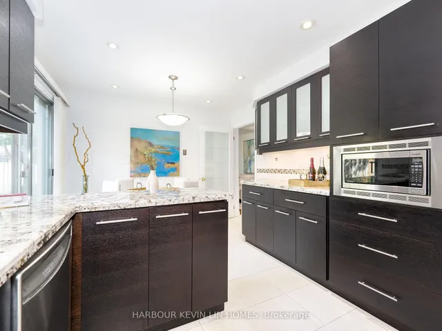 Additional image 15 of 18 Whitman St