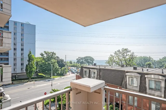 Additional image 26 of 442 Maple Ave Unit 408