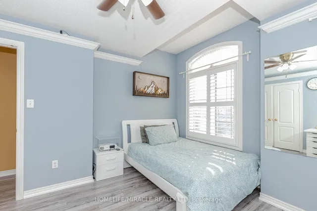 Additional image 41 of 27 Fossil St