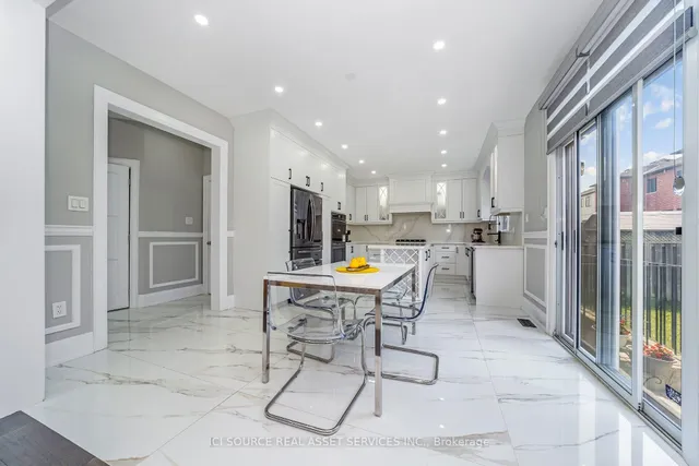 Additional image 7 of 12 Amethyst Circ