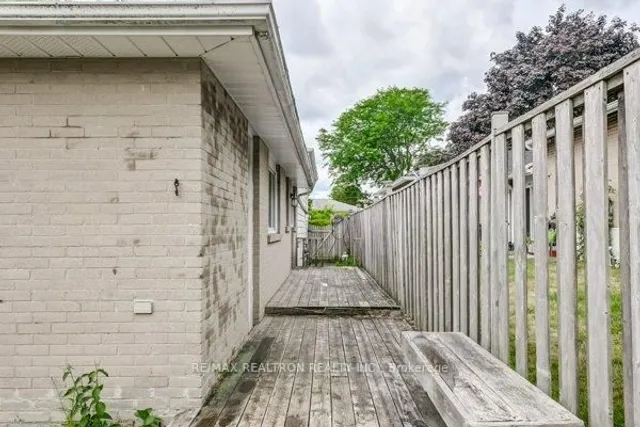 Additional image 35 of 2 Grovenest Dr