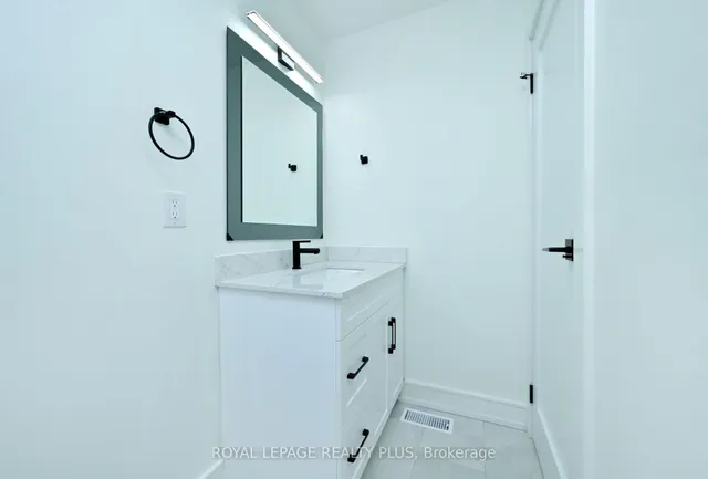 Additional image 21 of 23 Pauline Ave