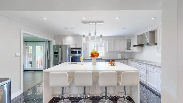 Additional image 4 of 224 Kingsbridge Garden Circ