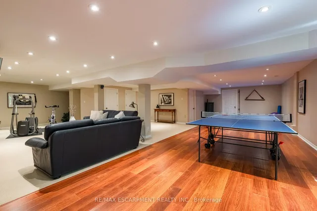 Additional image 35 of 1353 Hazelton Blvd