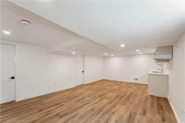 Additional image 24 of 387 Weir St