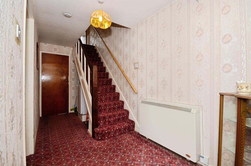 Additional image 6 of Drakes Drive, St. Albans