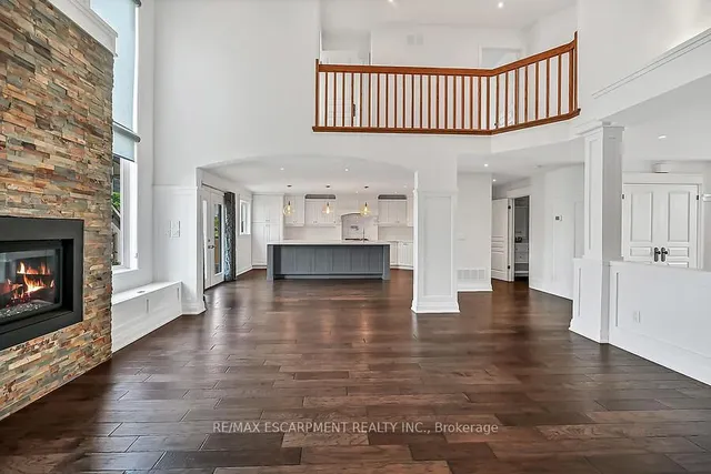 Additional image 10 of 242 Eringate Dr