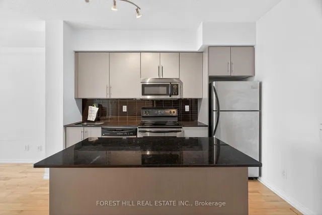 Additional image 23 of 55 Bremner Blvd Unit 3302