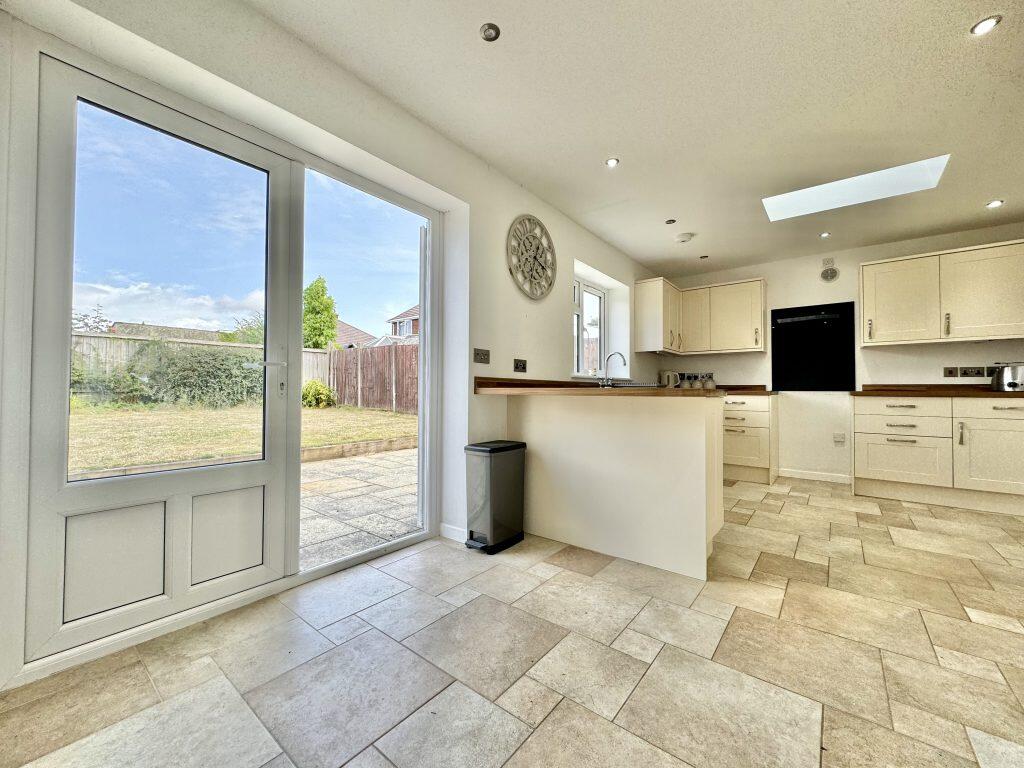 Additional image 2 of Glenthorne Avenue, Yeovil, Somerset, BA21