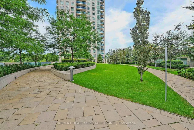 Additional image 44 of 70 Absolute Ave Unit 1206