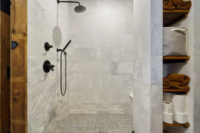 Additional image 23 of 164 Catharine St