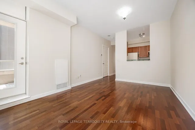 Additional image 17 of 438 Richmond St Unit 722