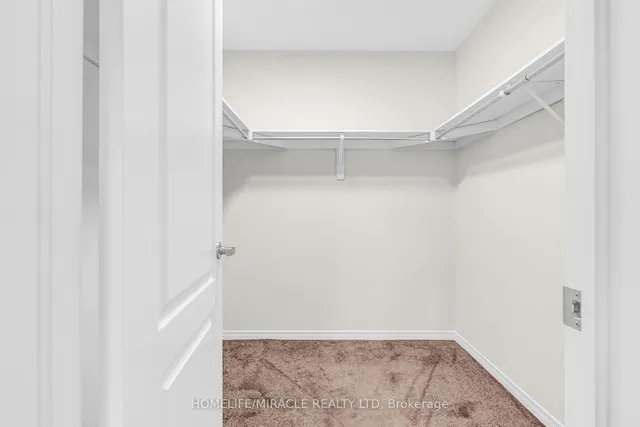 Additional image 28 of 23 Royal Coachman Way