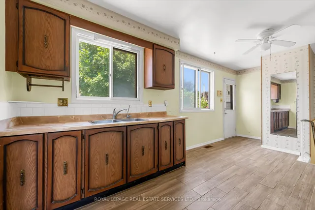 Additional image 8 of 43 Elmore Dr