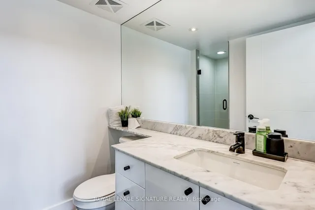 Additional image 15 of 125 Western Battery Rd Unit 210