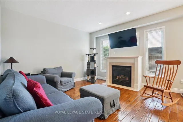 Additional image 11 of 70 Moore Cres