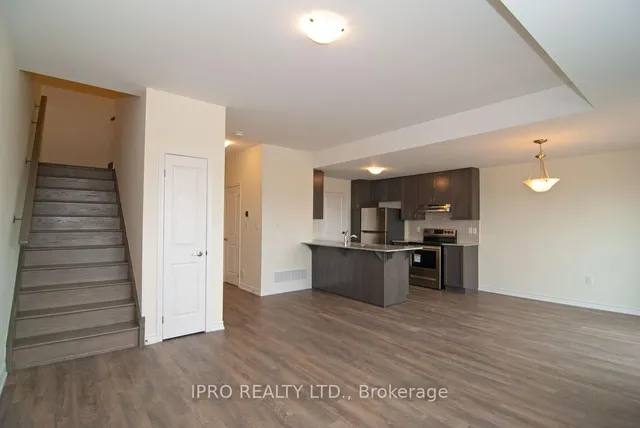 Additional image 10 of 220 Lagerfeld Dr Unit 15