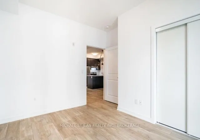 Additional image 20 of 81 Robinson St Unit 503