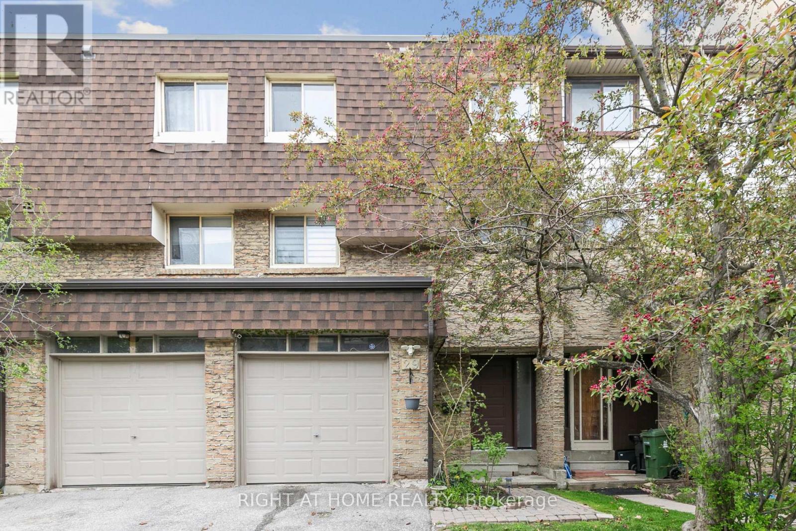 29 - 15 HUNTINGWOOD DRIVE|Toronto (L'Amoreaux), Ontario M1W2L7