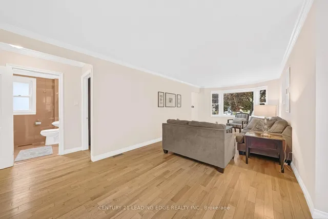 Additional image 15 of 215 Wexford Ave