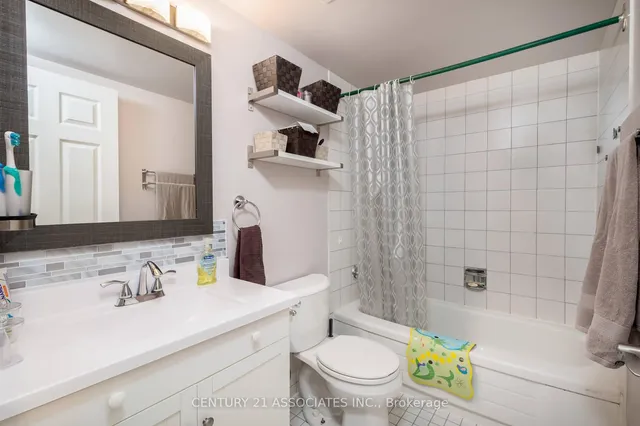 Additional image 18 of 5 Lisa St Unit 402