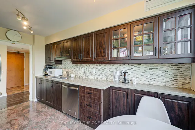 Additional image 18 of 238 Doris Ave Unit 605