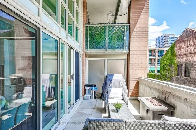 Additional image 29 of 125 Western Battery Rd Unit 210