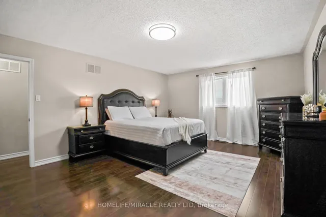 Additional image 26 of 47 Cinrickbar Dr