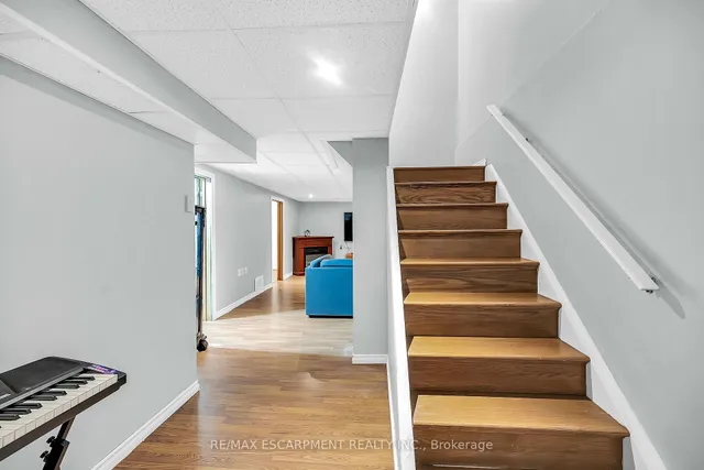 Additional image 29 of 1460 Garth St Unit 18