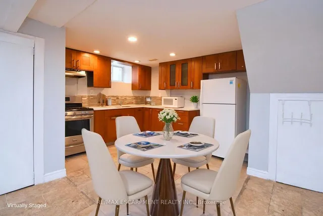 Additional image 36 of 687 Upper James St