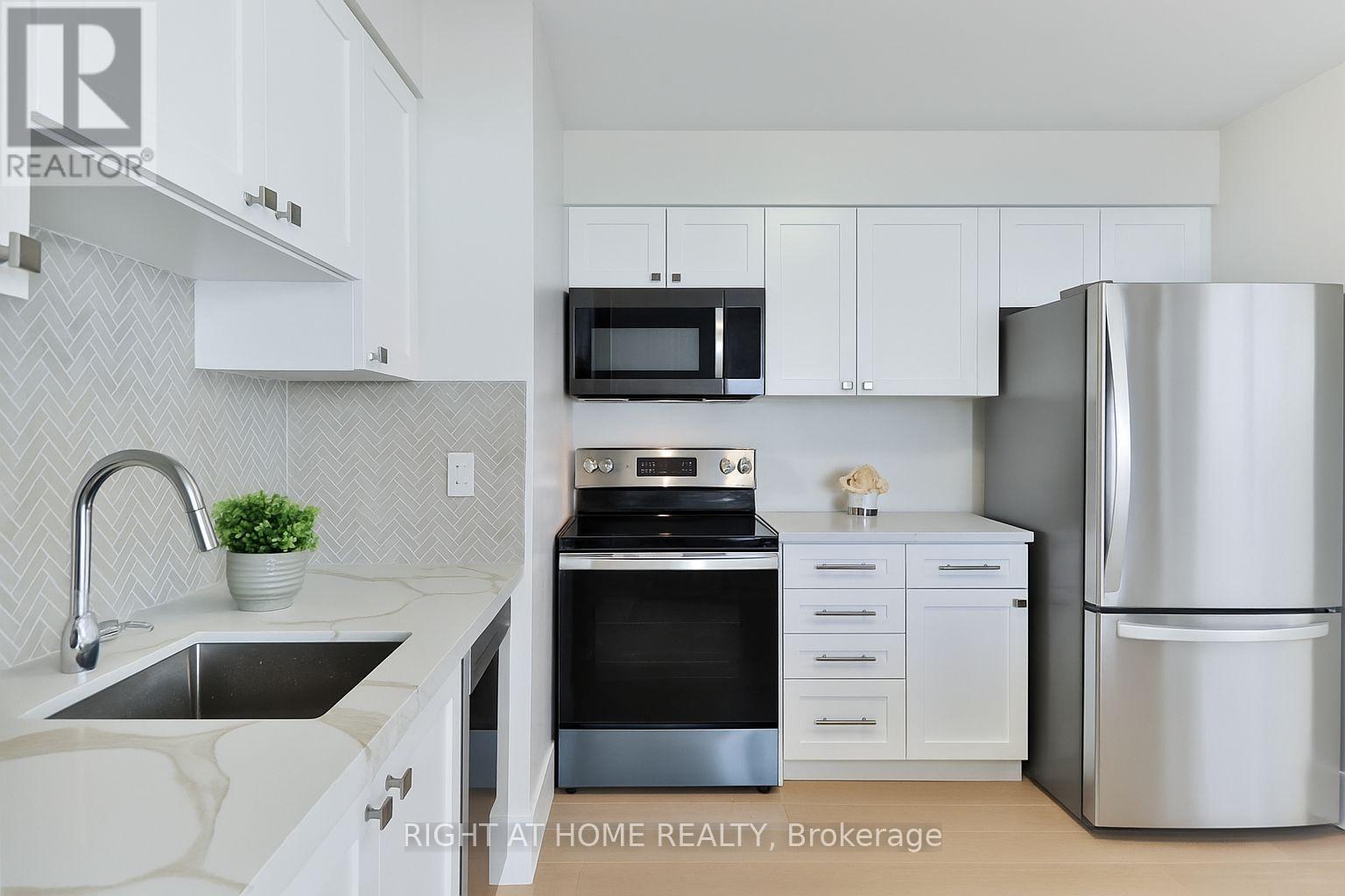 701 - 207 GALLOWAY ROAD|Toronto (West Hill), Ontario M1E4X3