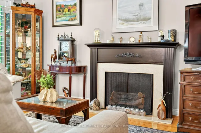 Additional image 16 of 593 Braemore Rd