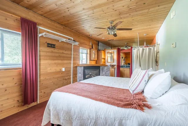 Additional image 49 of 2172 CENTRE Rd