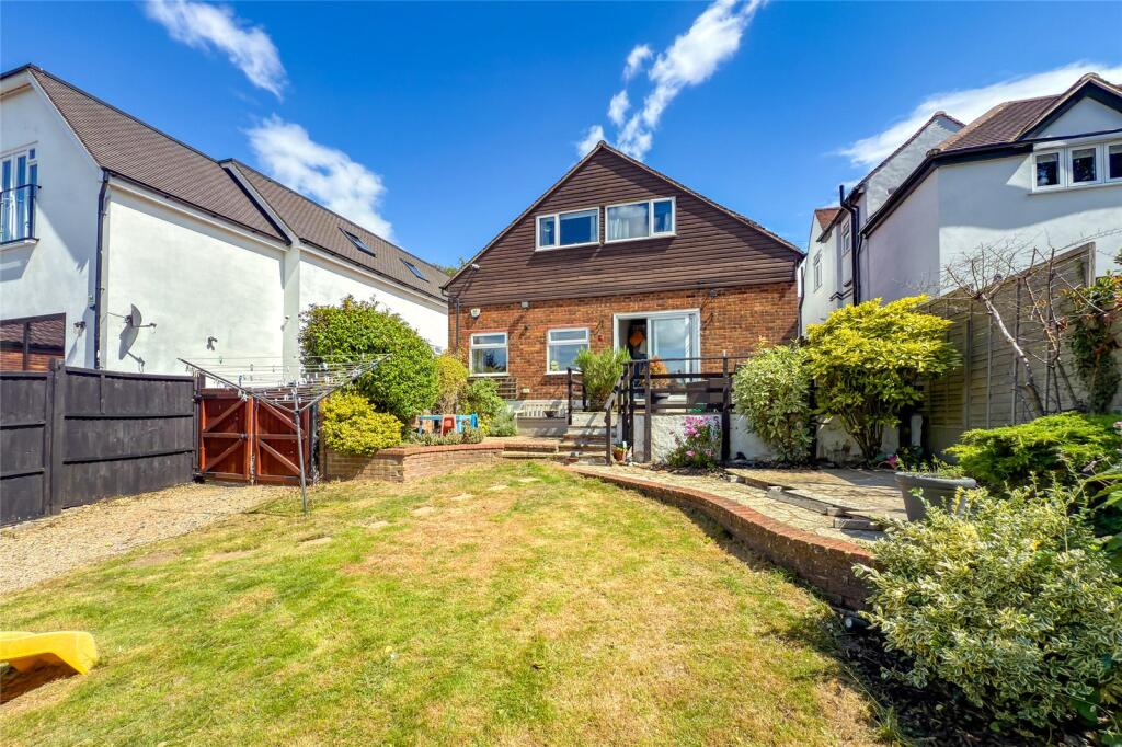 Additional image 12 of Mount Drive, Park Street, St. Albans, Hertfordshire, AL2
