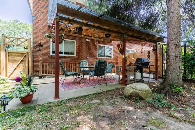 Additional image 42 of 75 Upwood Ave