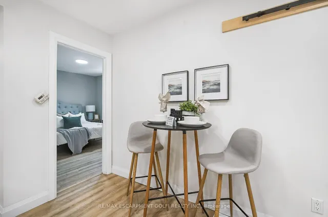 Additional image 12 of 10 Comet Ave