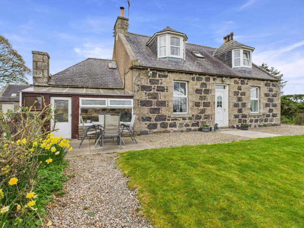 Additional image 31 of Cottage, Maud, AB42