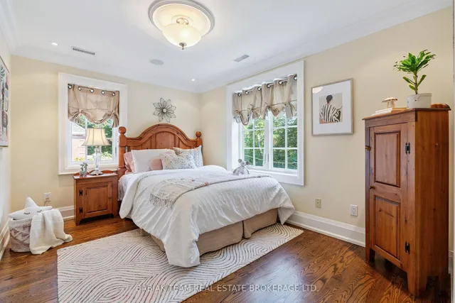 Additional image 24 of 82 Humberview Rd