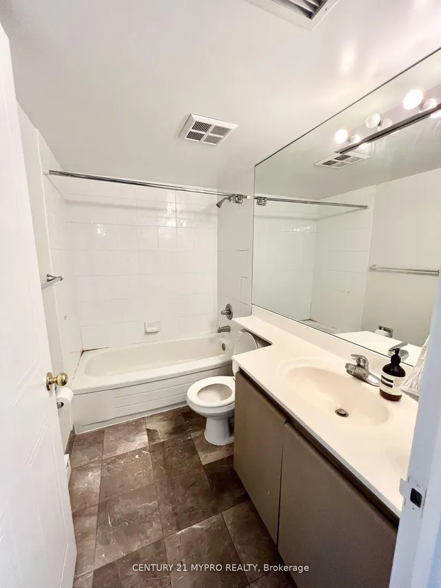 Additional image 12 of 750 Bay St Unit 3203
