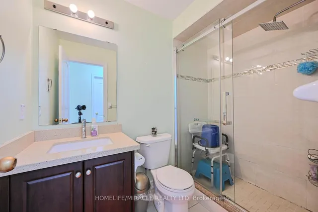 Additional image 18 of 49 Lesabre Cres