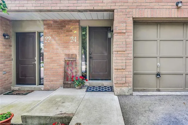 Additional image 33 of 26 Moss Blvd Unit 24