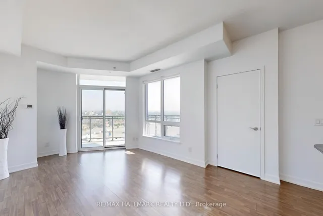 Additional image 10 of 840 Queens Plate Dr Unit 1207