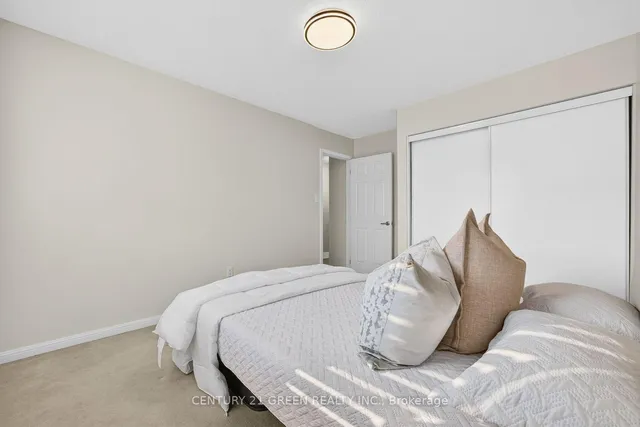 Additional image 35 of 936 Rigo Crossing