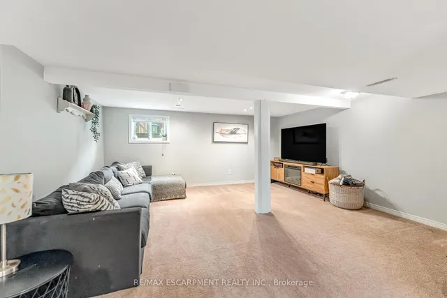 Additional image 22 of 588 Cochrane Rd